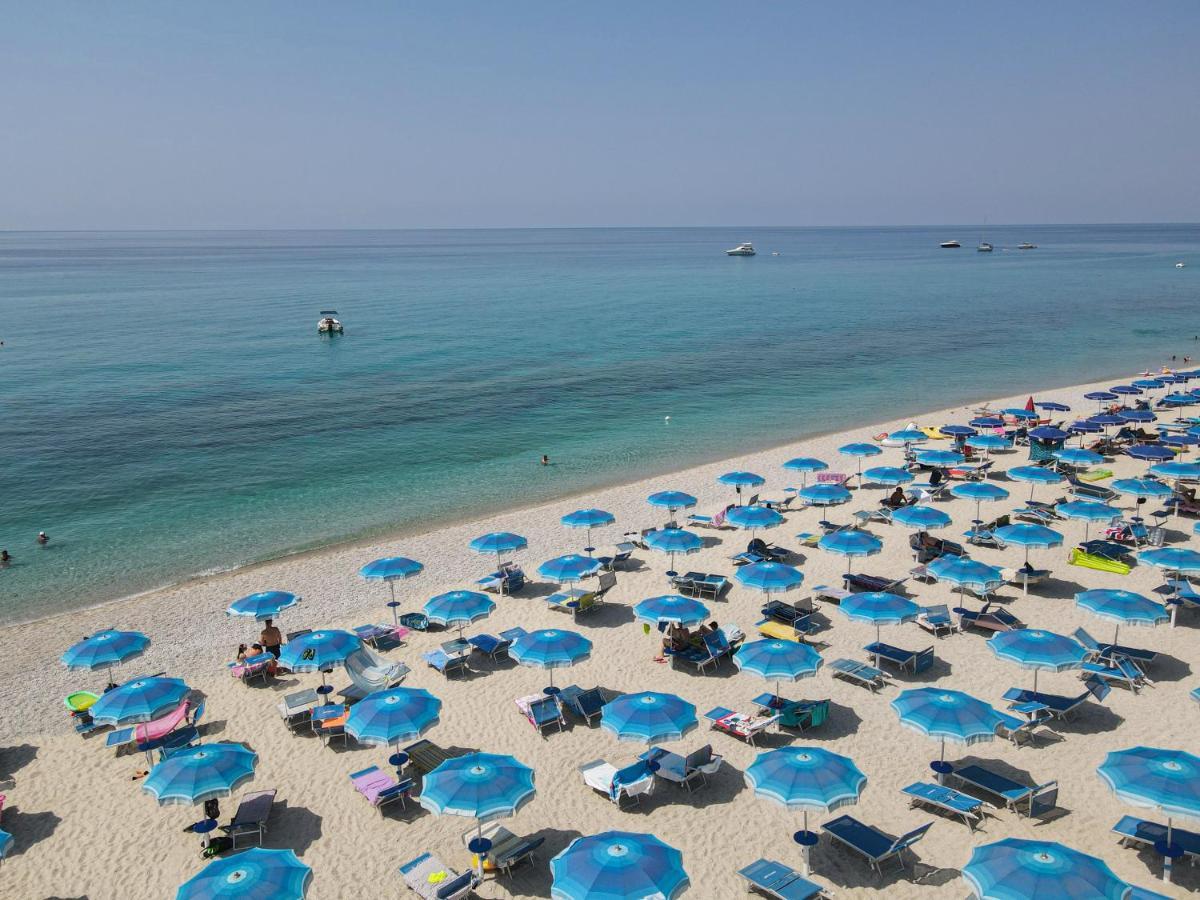 Hotel Scoglio Del Leone ザンブローネ エクステリア 写真