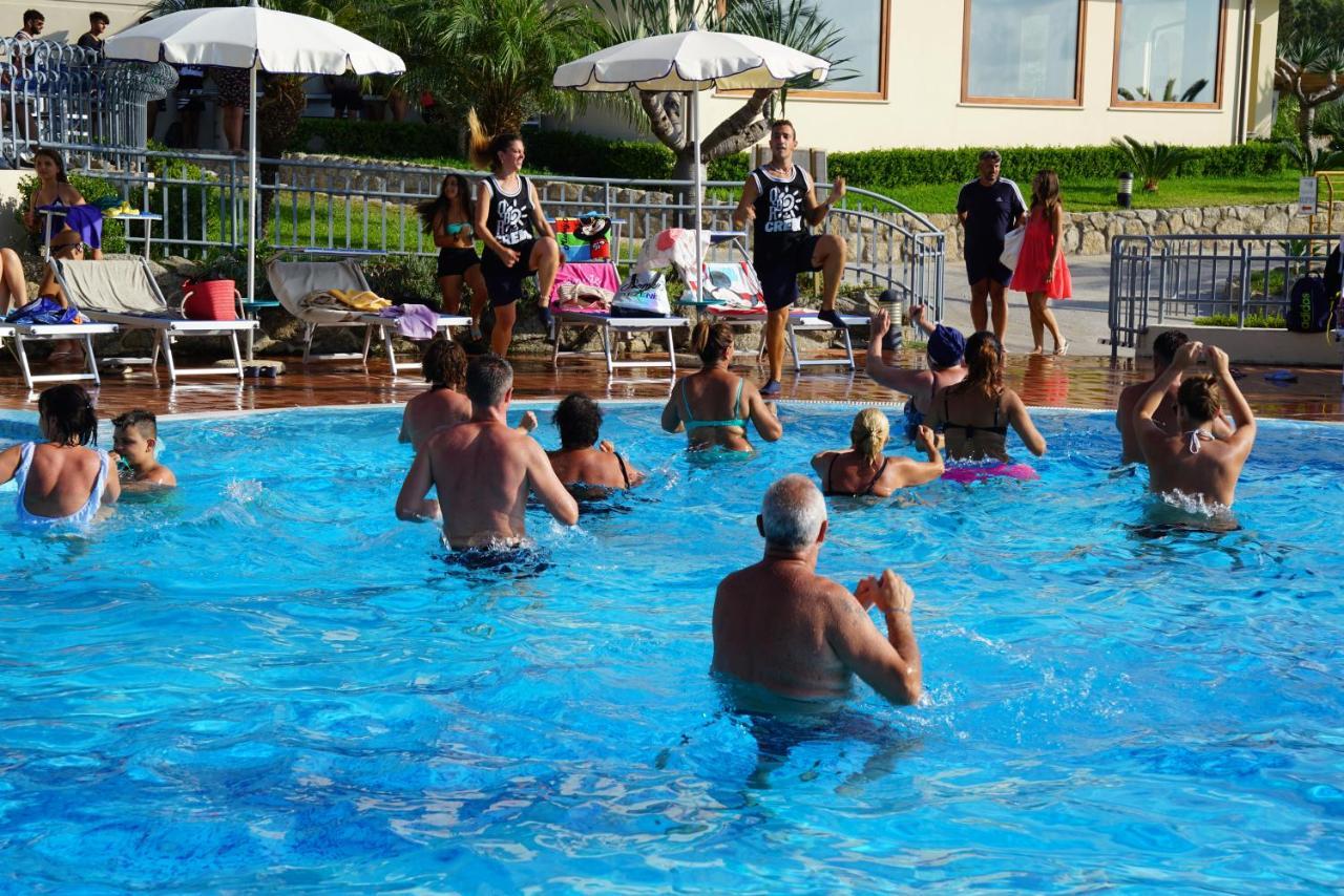 Hotel Scoglio Del Leone ザンブローネ エクステリア 写真