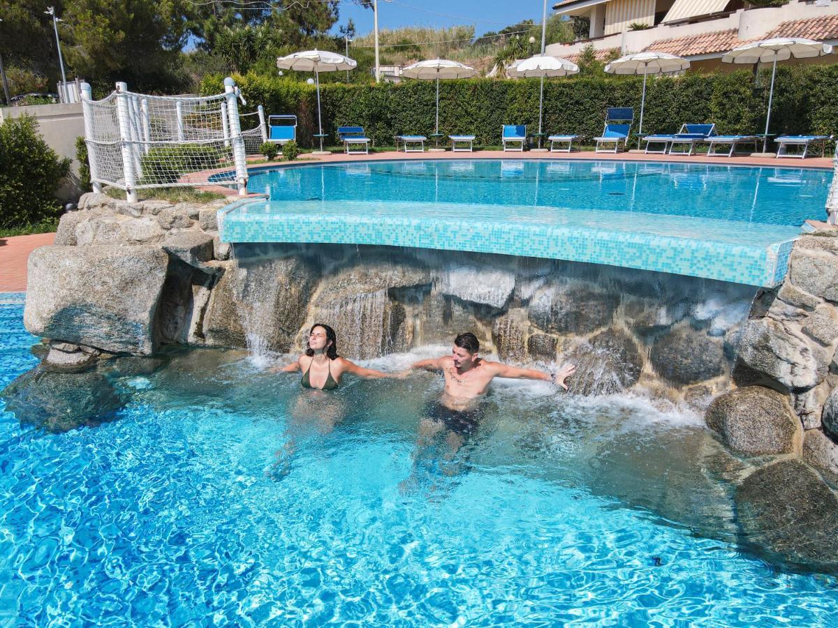 Hotel Scoglio Del Leone ザンブローネ エクステリア 写真
