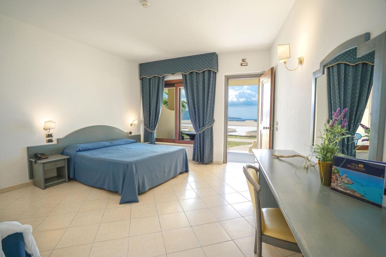 Hotel Scoglio Del Leone ザンブローネ エクステリア 写真