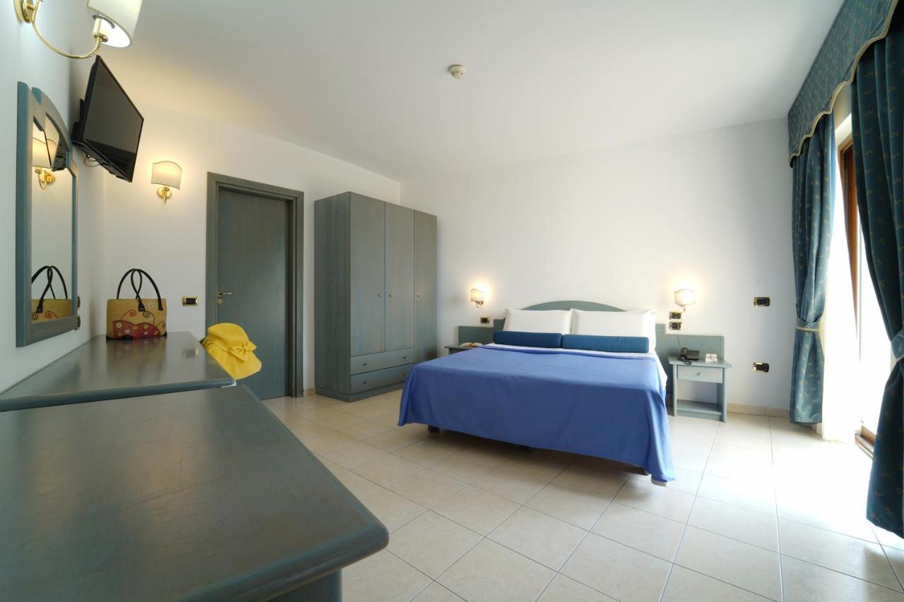 Hotel Scoglio Del Leone ザンブローネ エクステリア 写真