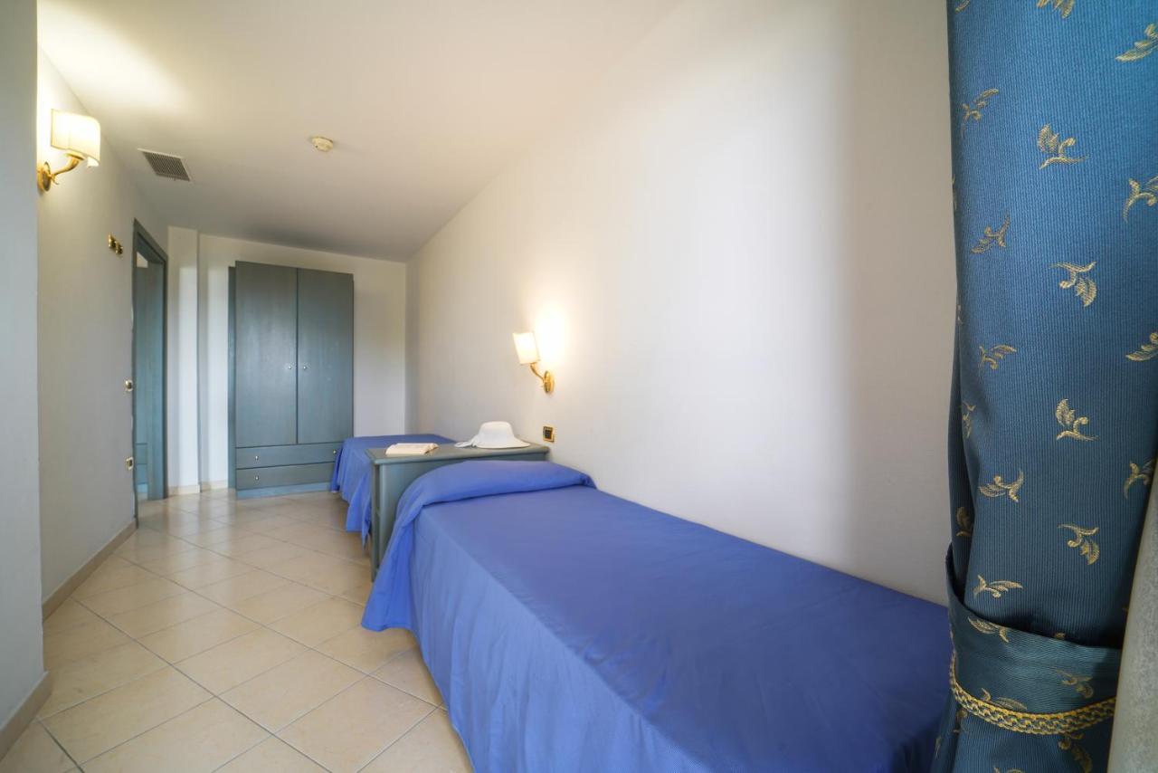 Hotel Scoglio Del Leone ザンブローネ エクステリア 写真