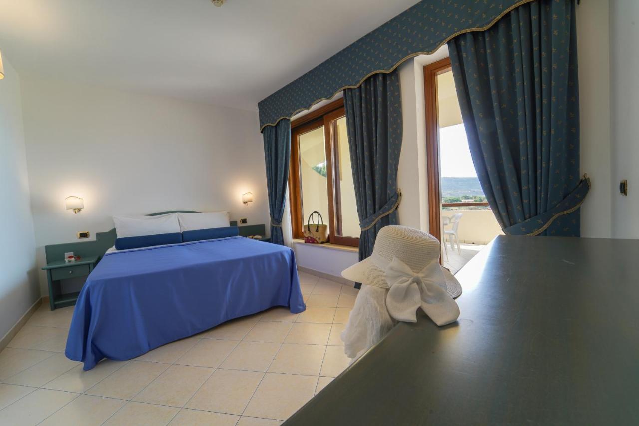 Hotel Scoglio Del Leone ザンブローネ エクステリア 写真