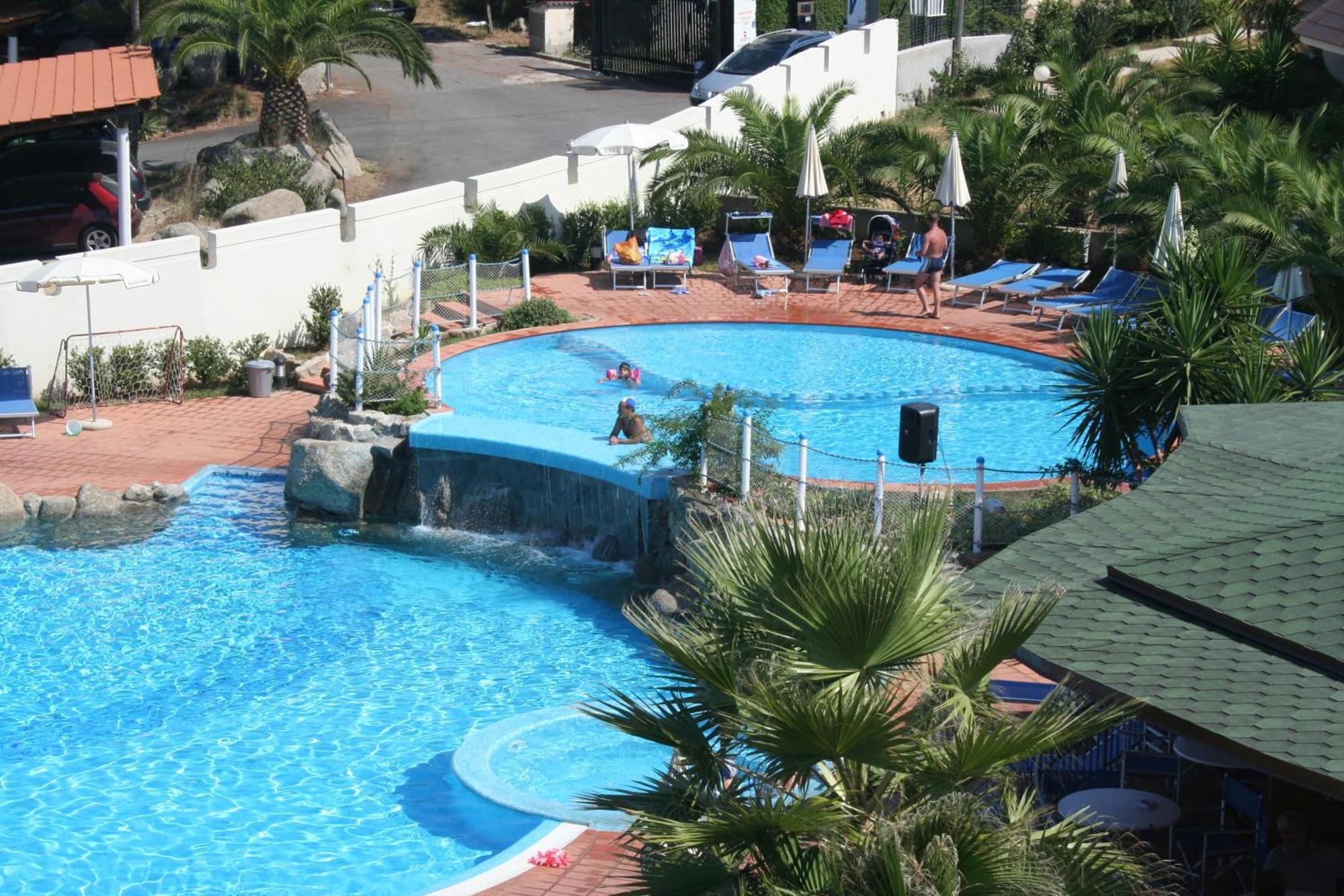 Hotel Scoglio Del Leone ザンブローネ エクステリア 写真